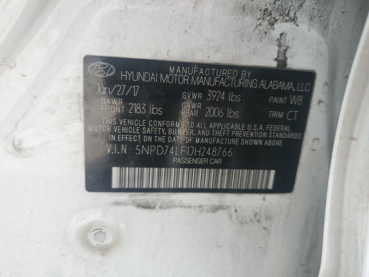 2018 Hyundai Elantra - Image 12