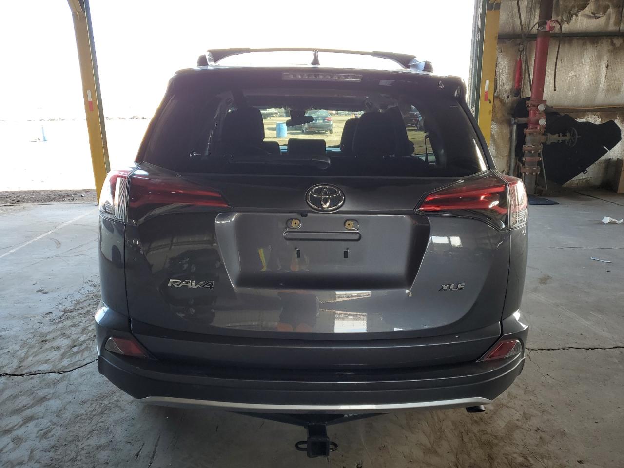 2018 Toyota RAV 4 - Image 6