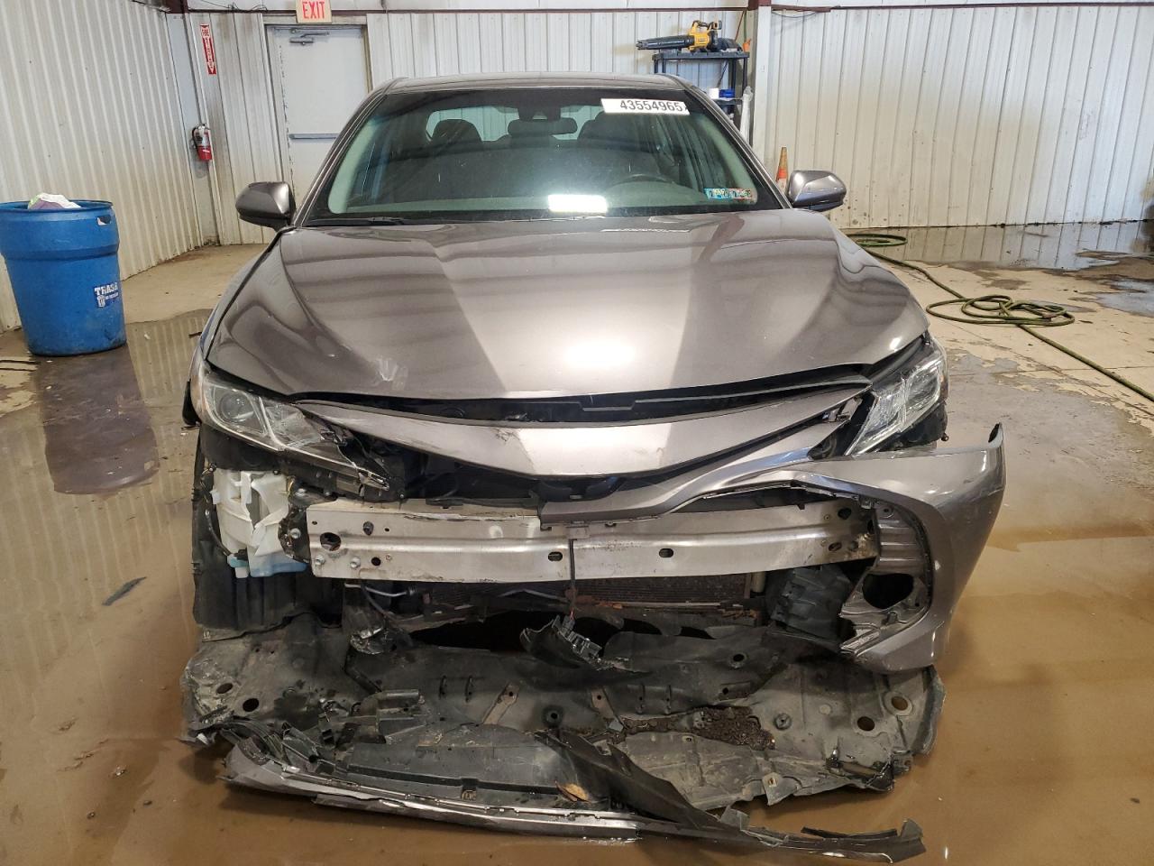 2018 Toyota Camry - Image 5