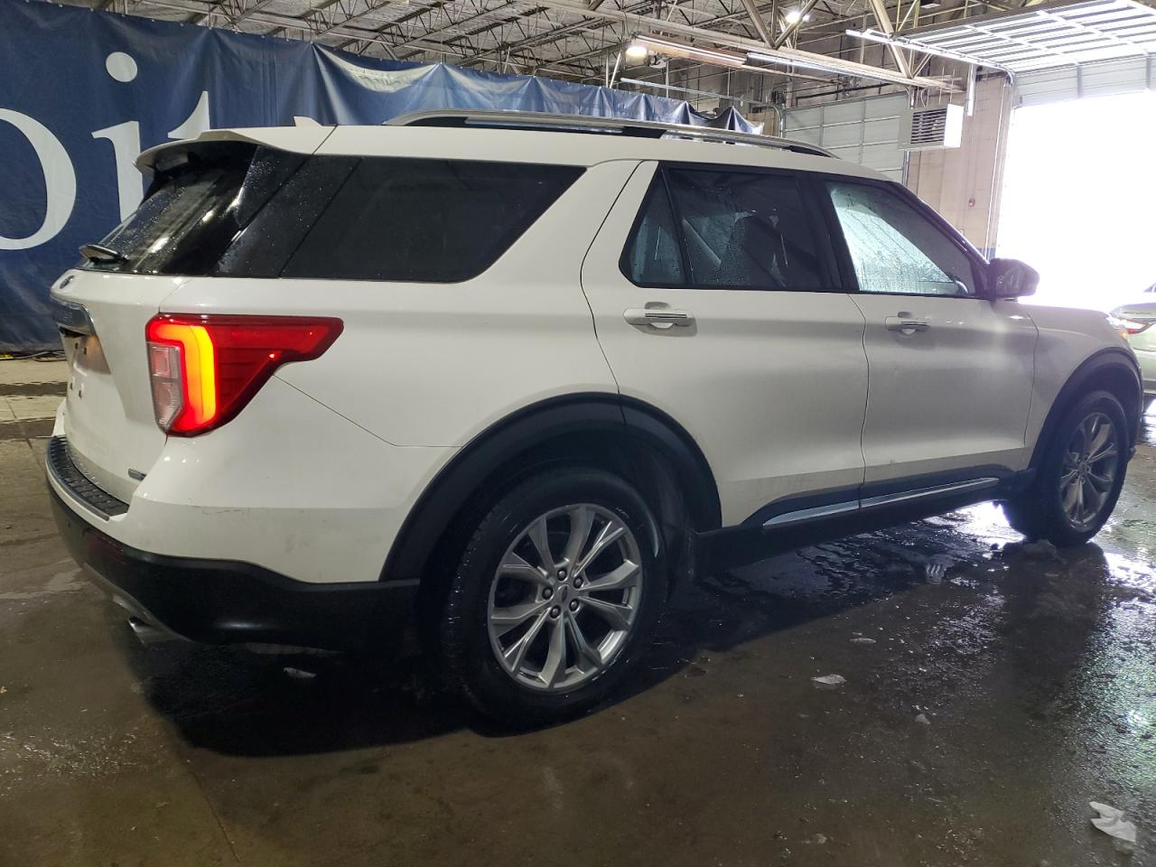 2020 Ford Explorer - Image 3