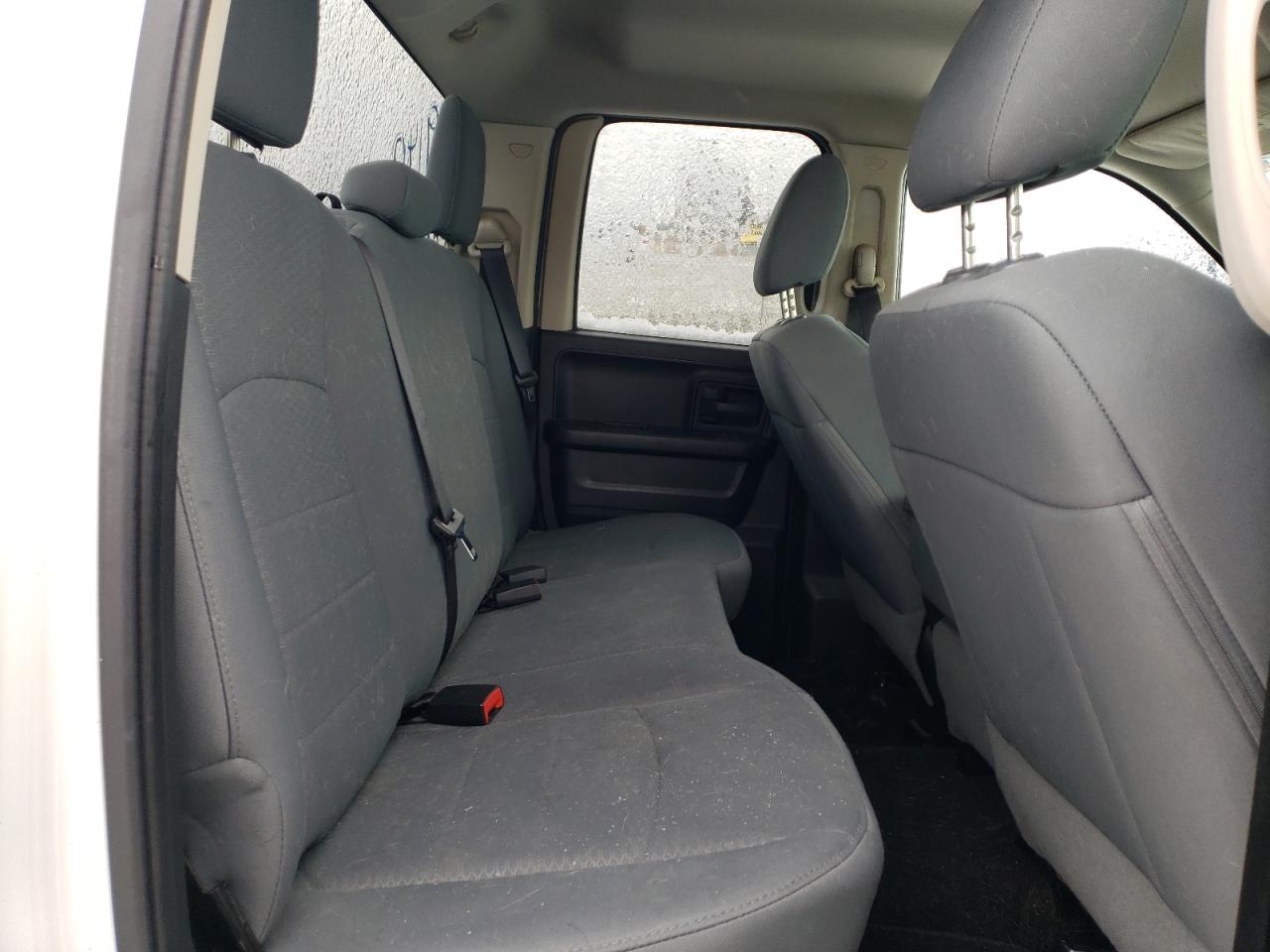 2015 RAM 1500 - Image 10
