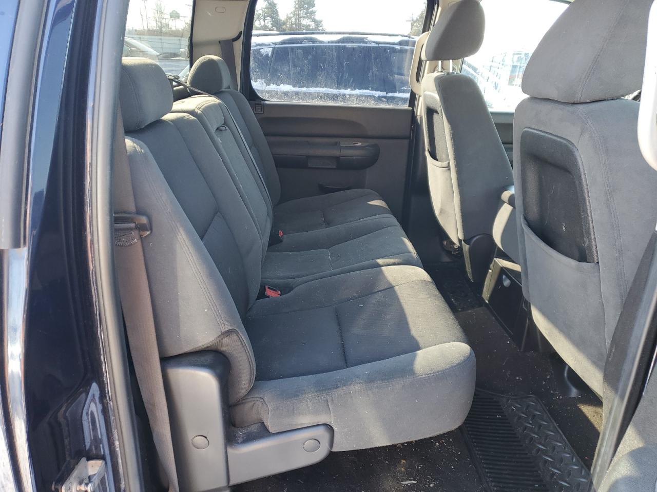 2009 GMC Sierra - Image 11