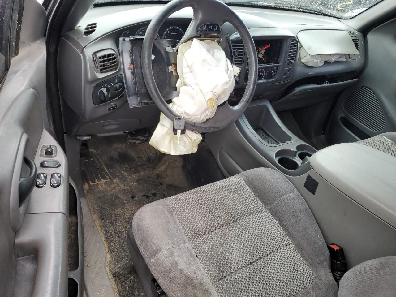 2002 Ford F-150 - Image 8