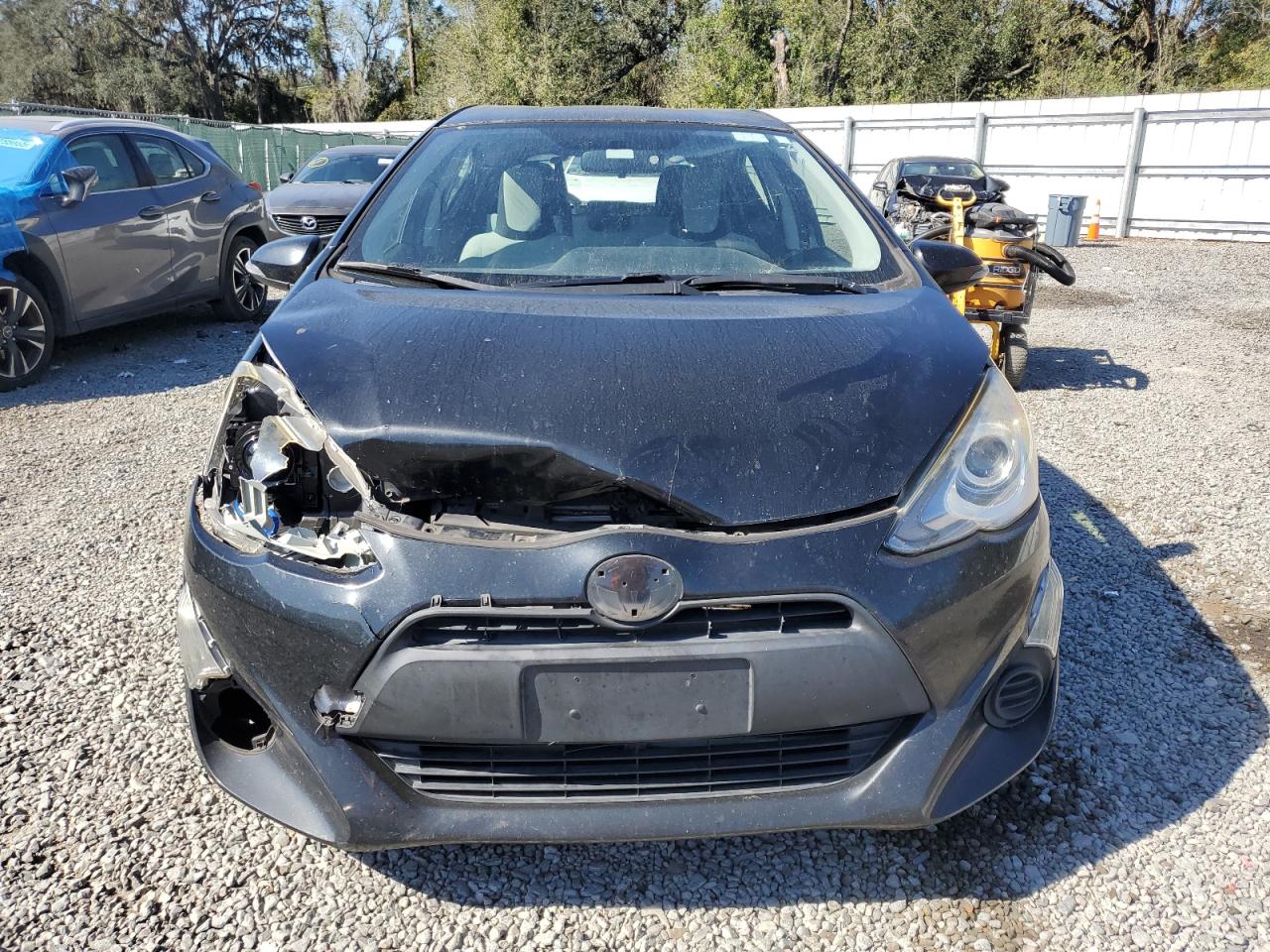 2015 Toyota Prius - Image 5