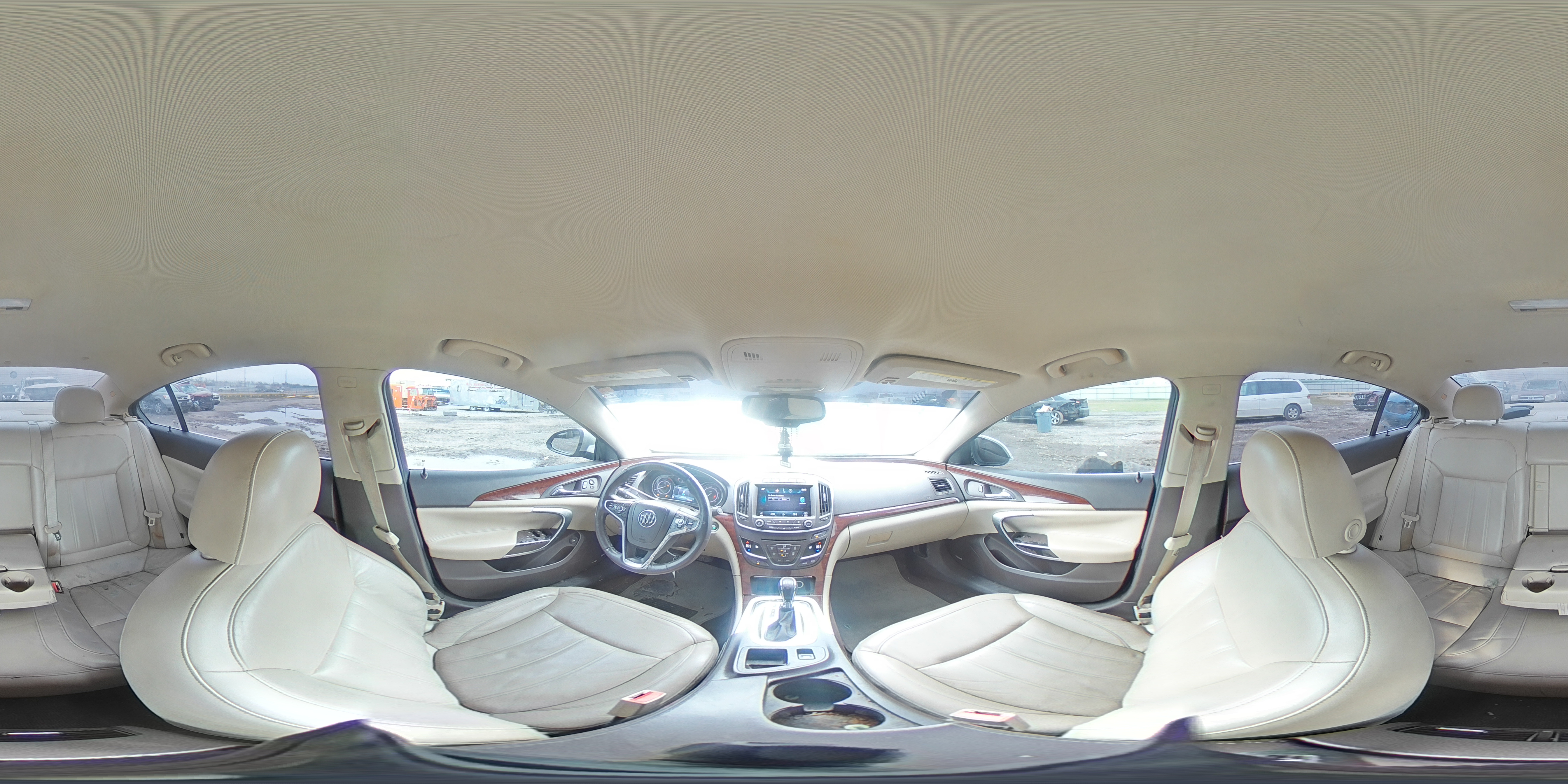 2014 Buick Regal - Image 13
