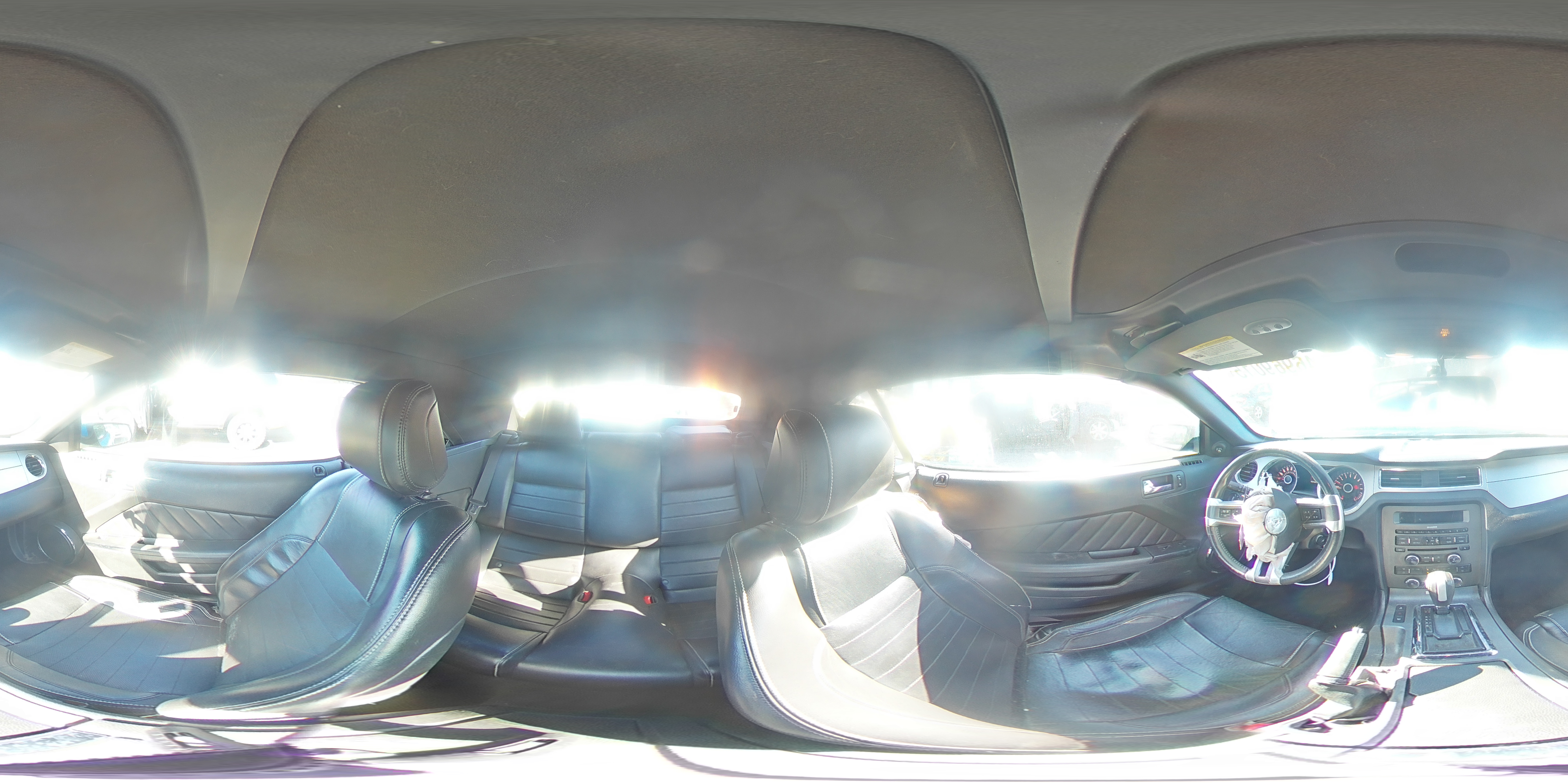 2014 Ford Mustang - Image 13