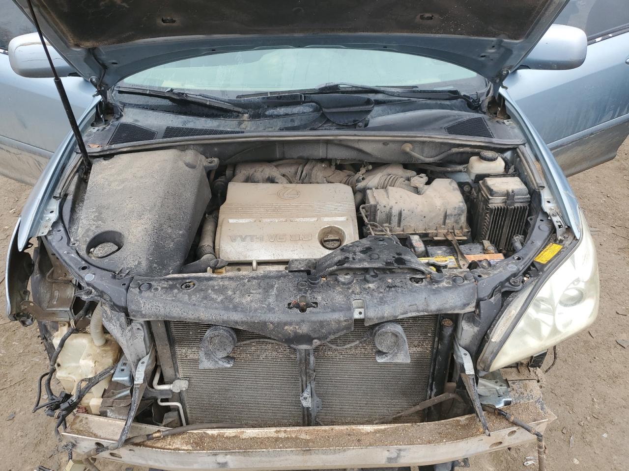 2004 Lexus RX - Image 12