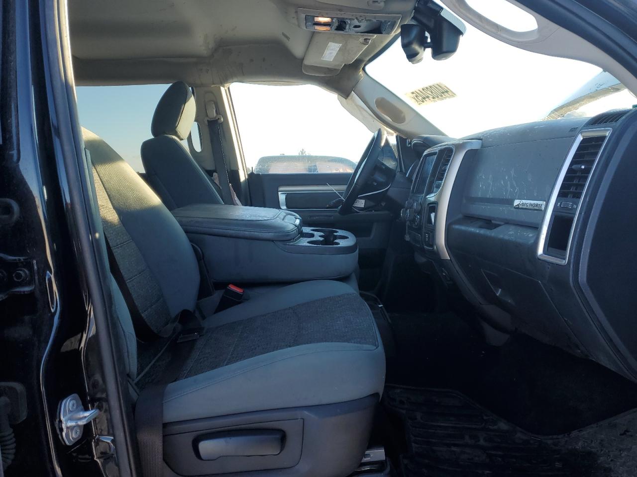 2017 RAM 1500 - Image 7