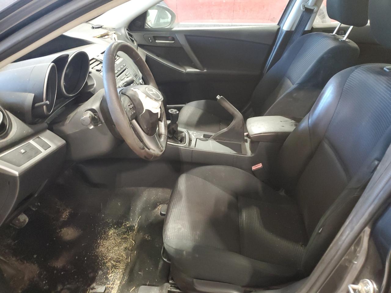 2013 Mazda 3 - Image 7