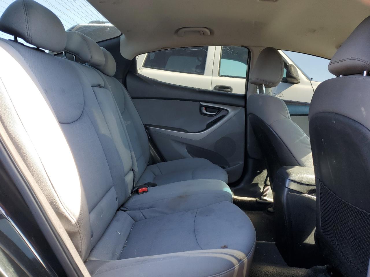 2012 Hyundai Elantra - Image 10