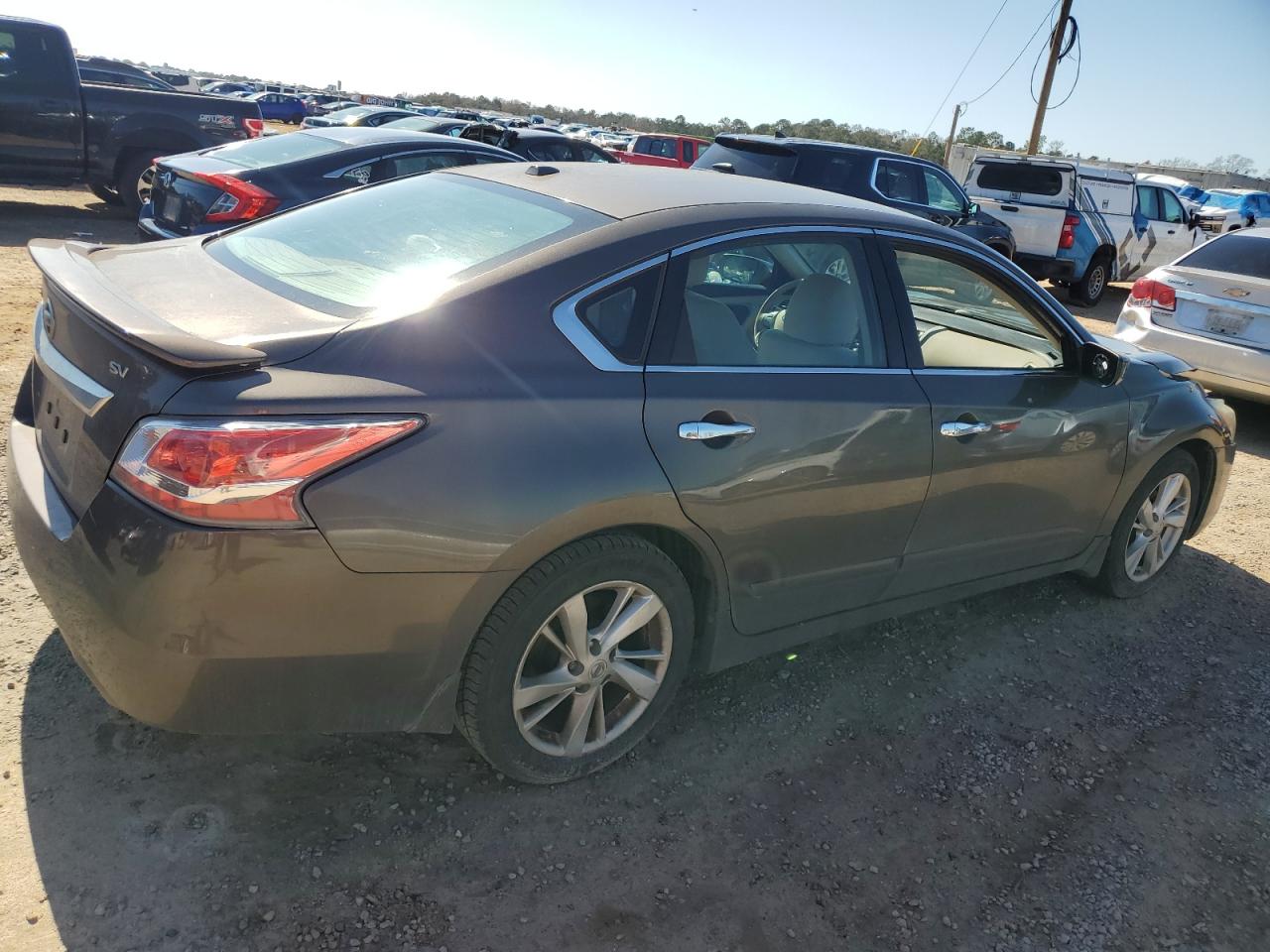 2015 Nissan Altima - Image 3