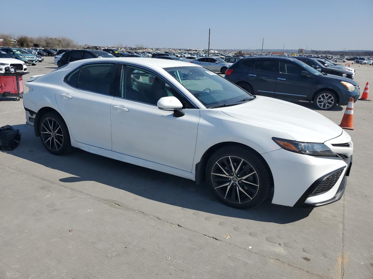 2022 Toyota Camry - Image 4