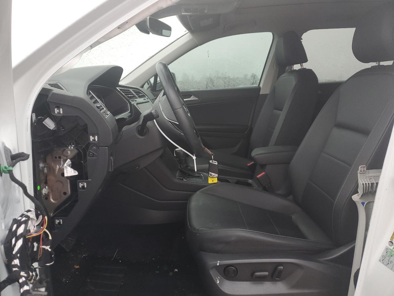 2020 Volkswagen Tiguan - Image 7