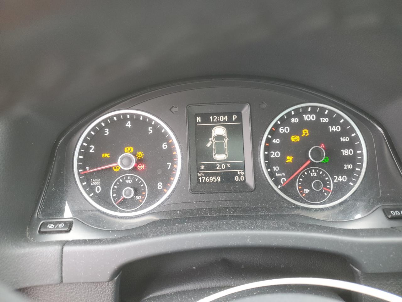 2016 Volkswagen Tiguan - Image 9