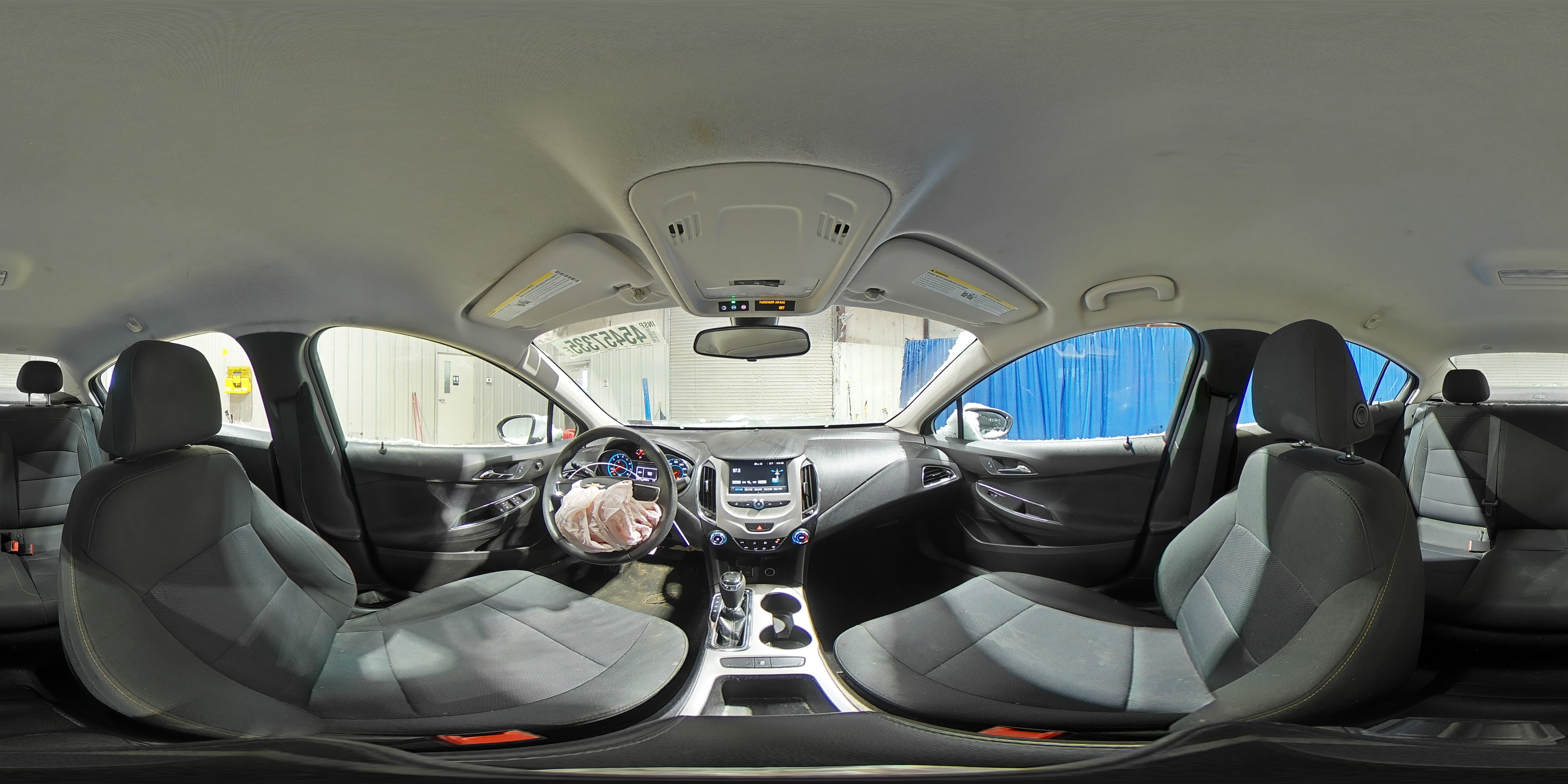2018 Chevrolet Cruze - Image 12