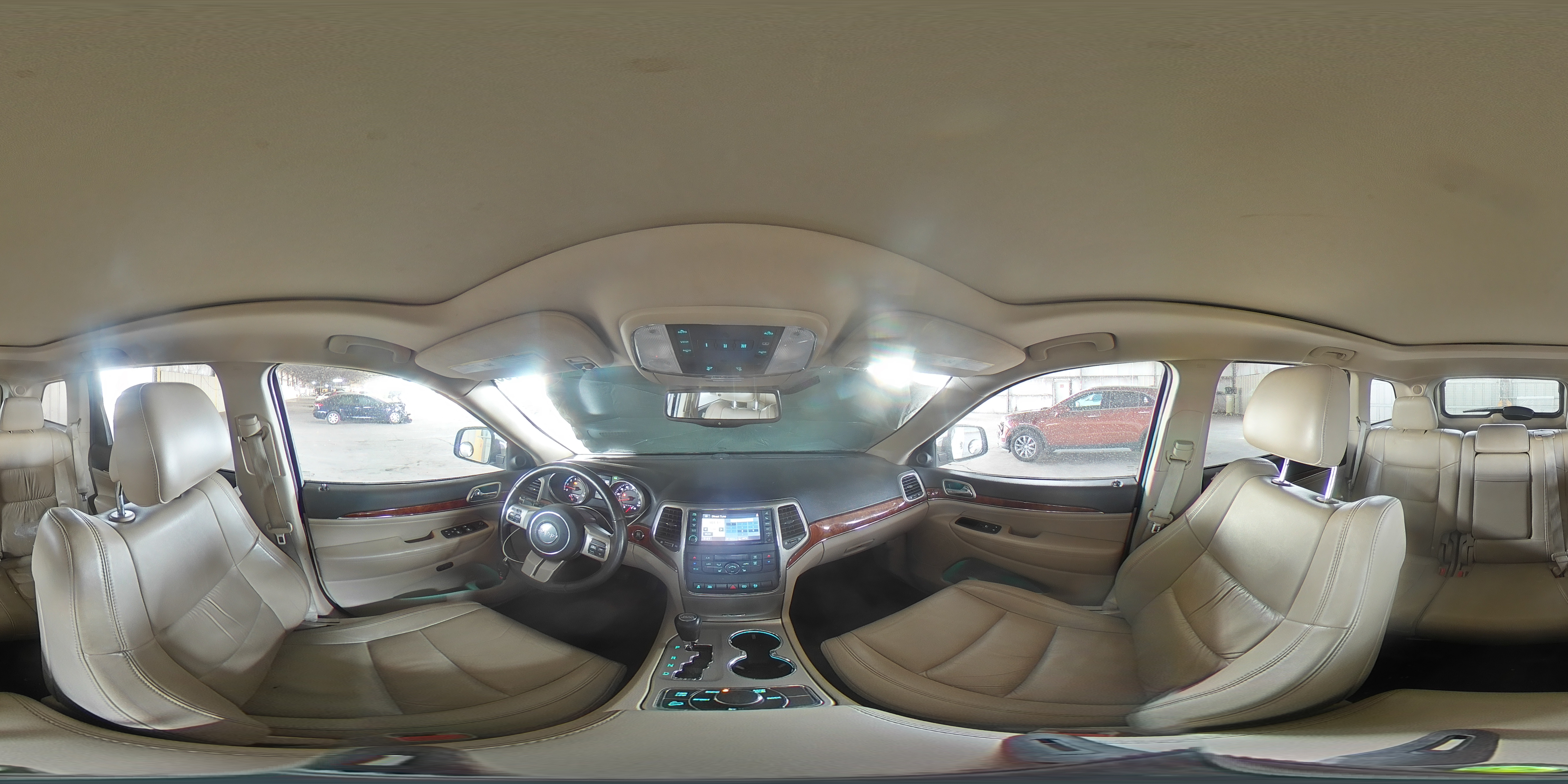 2012 Jeep Grand Cherokee - Image 13