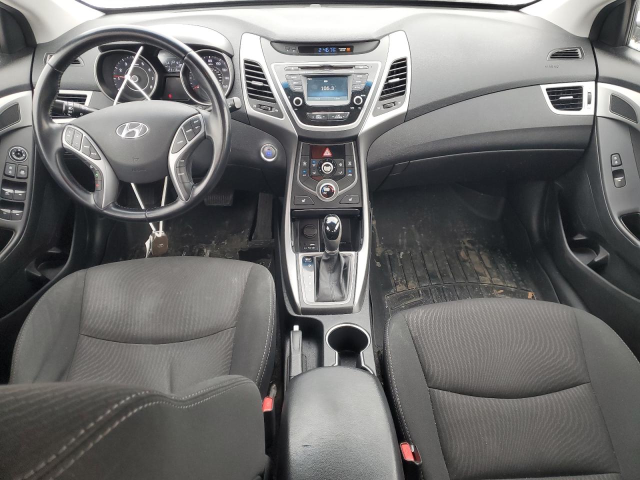 2016 Hyundai Elantra - Image 8