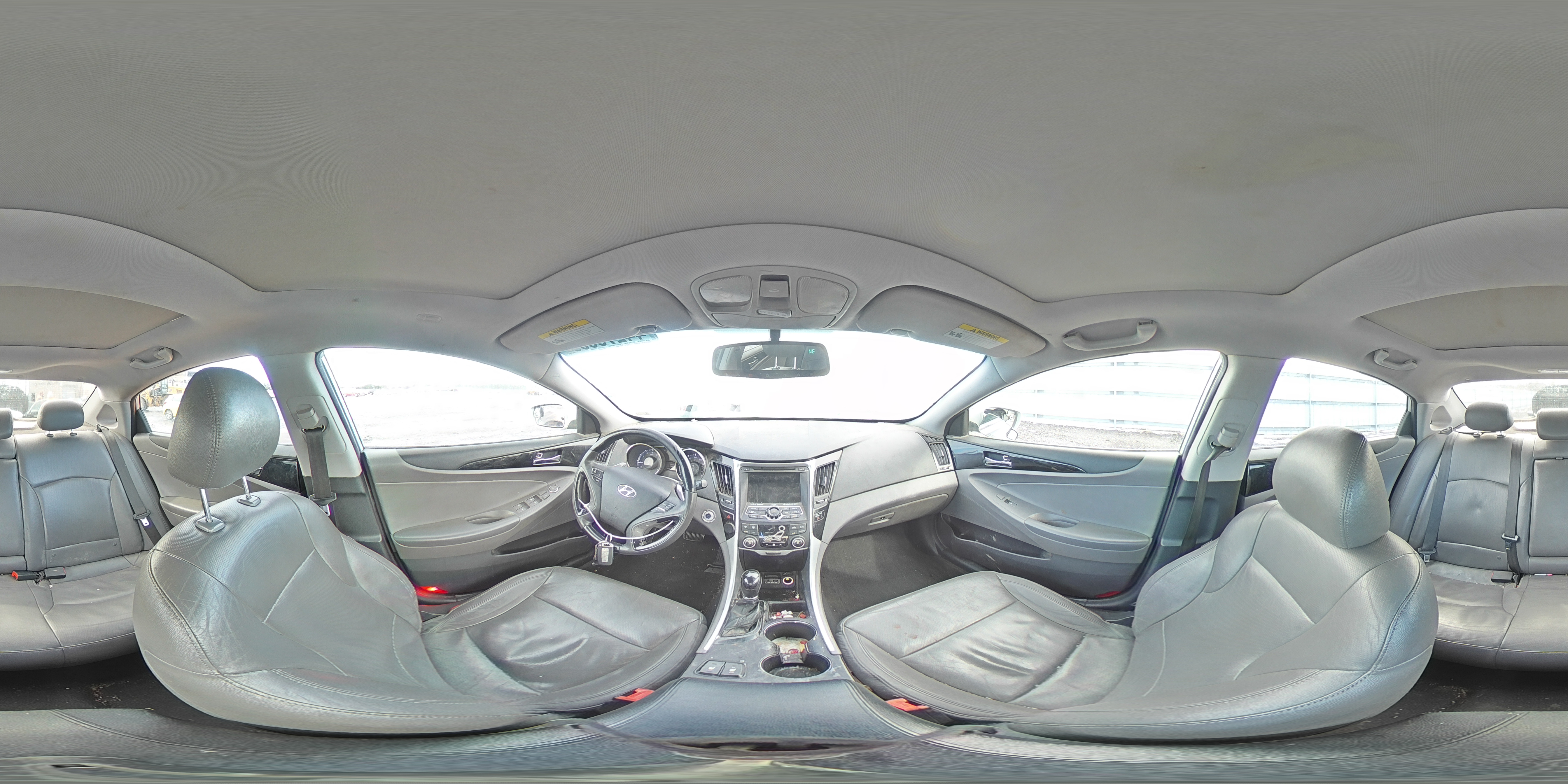 2012 Hyundai Sonata - Image 12