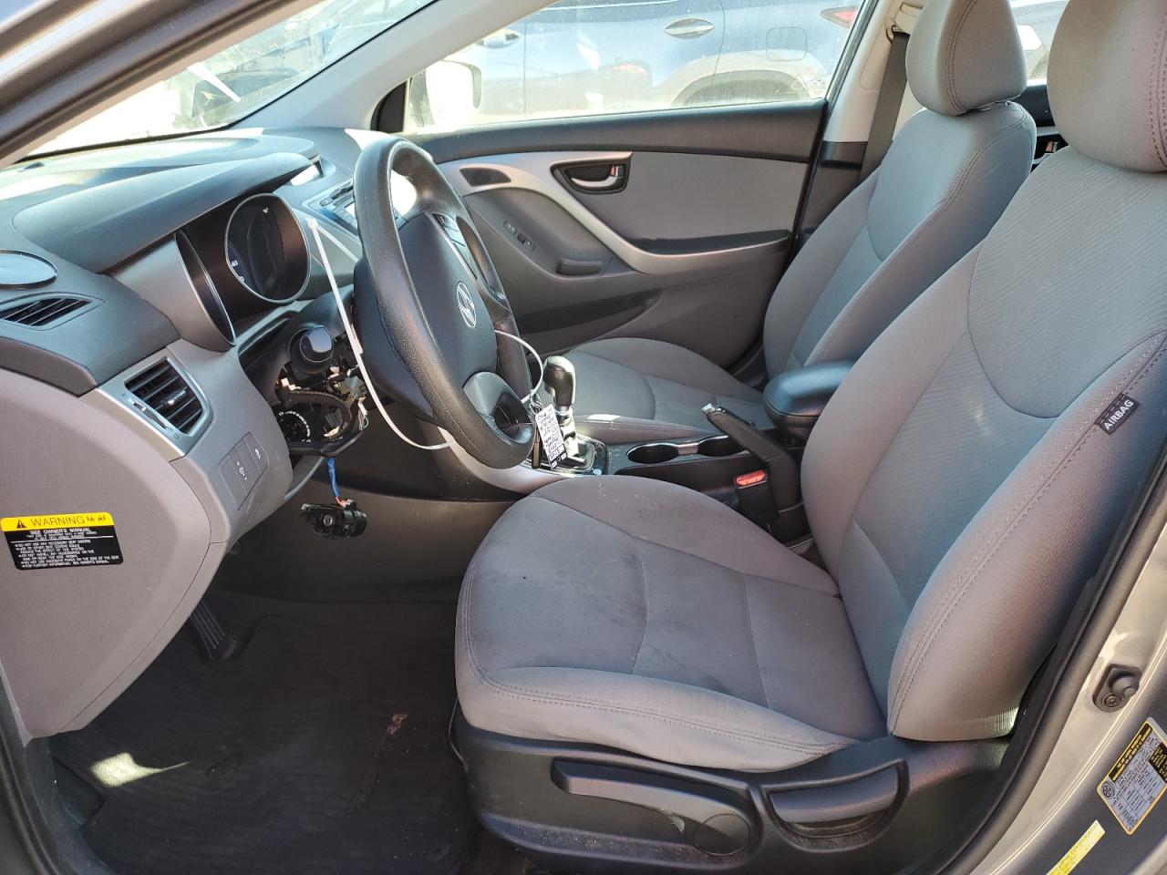 2013 Hyundai Elantra - Image 7