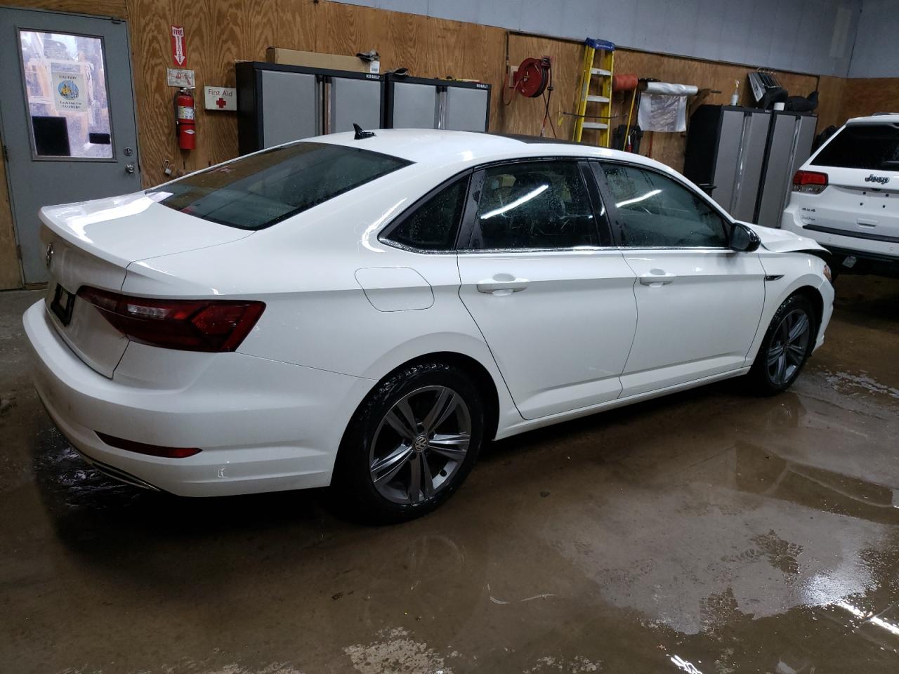 2021 Volkswagen Jetta - Image 3