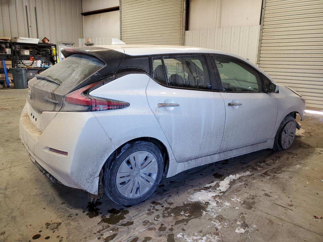 2022 Nissan Leaf - Image 3