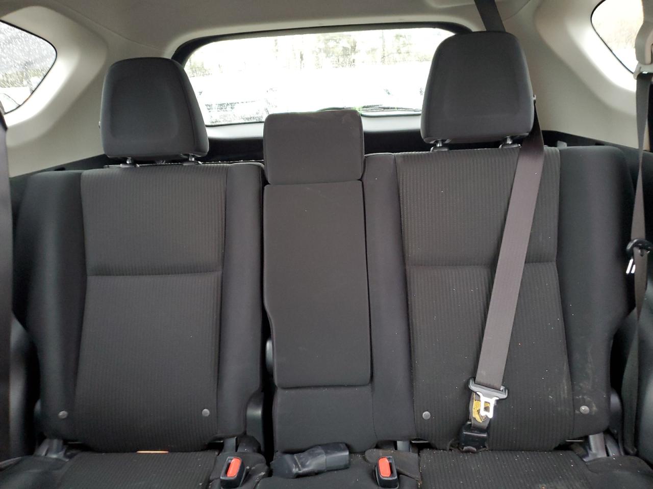 2017 Toyota RAV 4 - Image 10