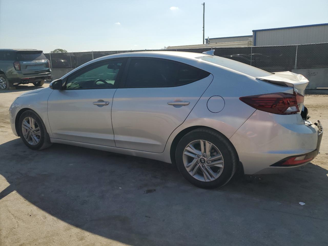 2020 Hyundai Elantra - Image 2