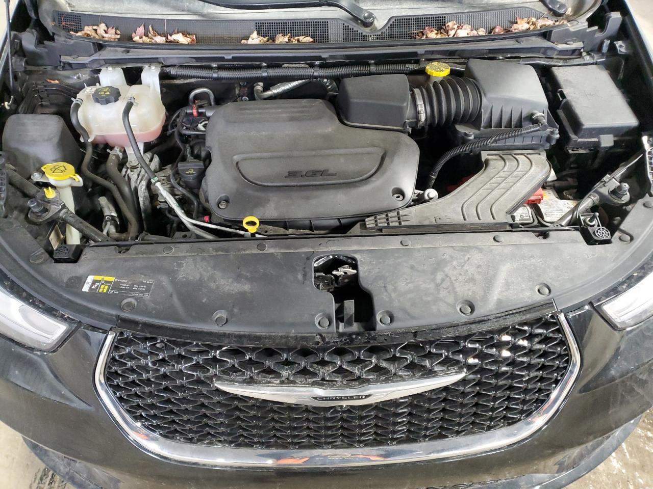 2021 Chrysler Pacifica - Image 12