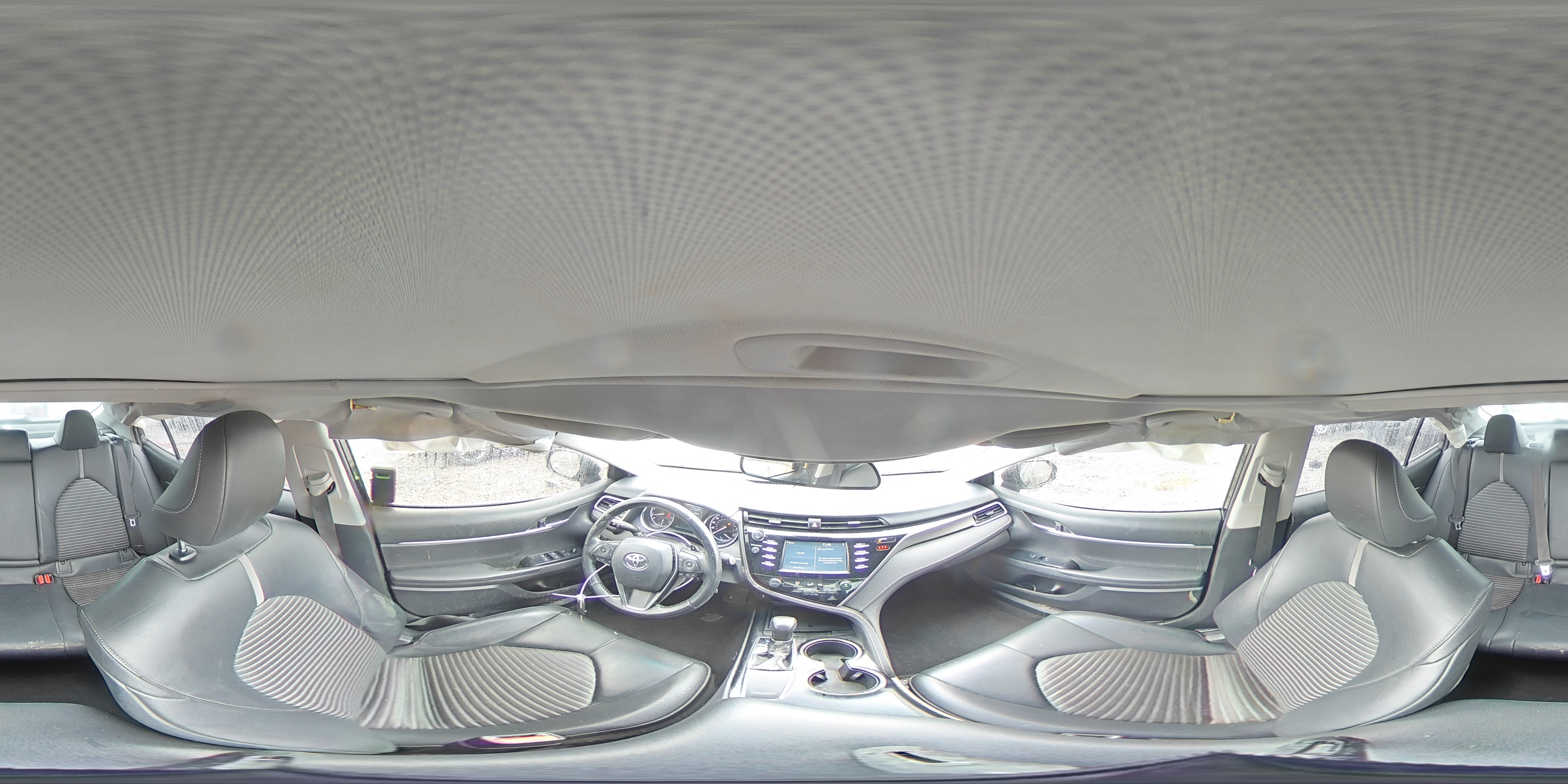 2018 Toyota Camry - Image 15
