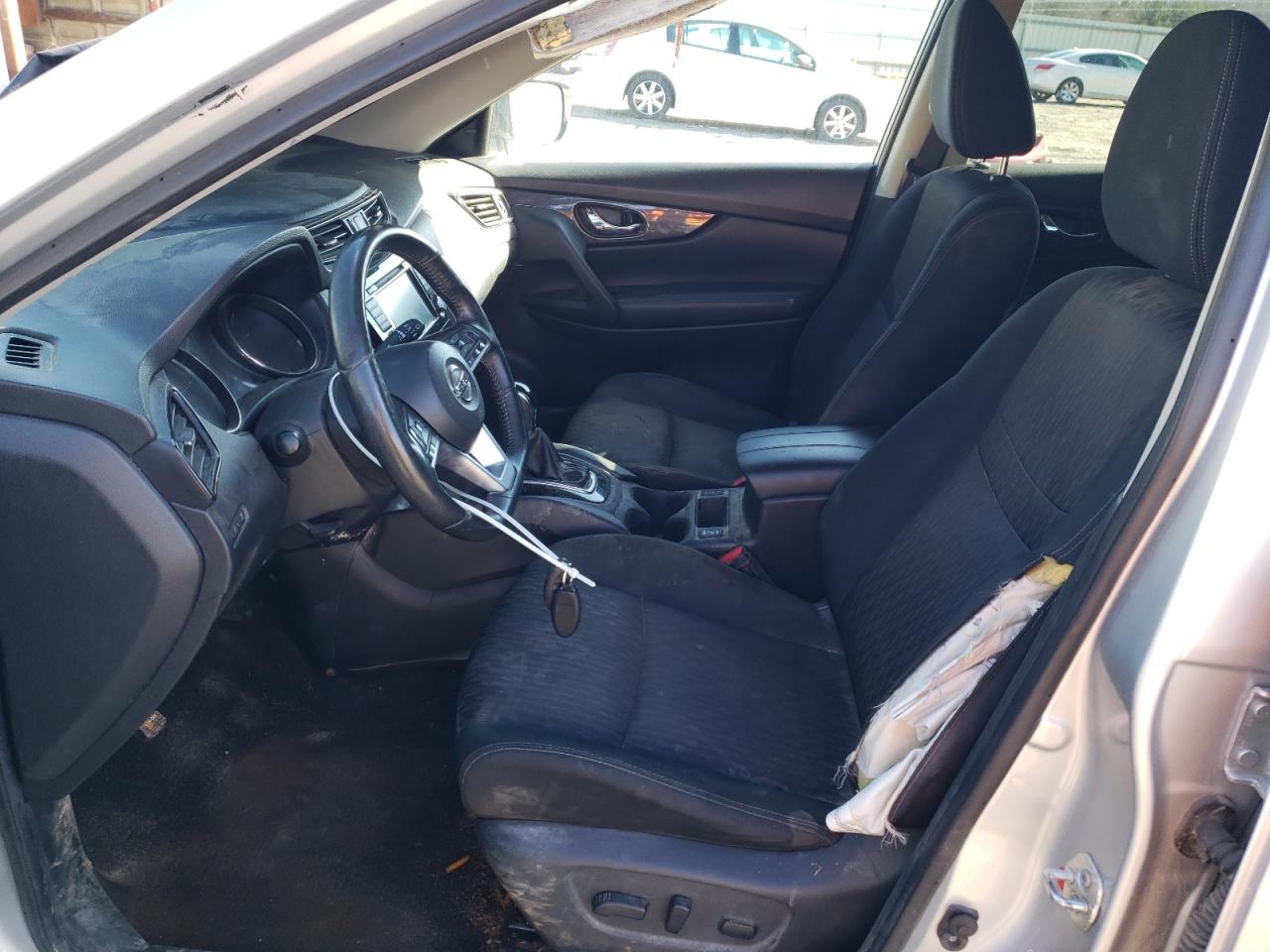 2018 Nissan Rogue - Image 7