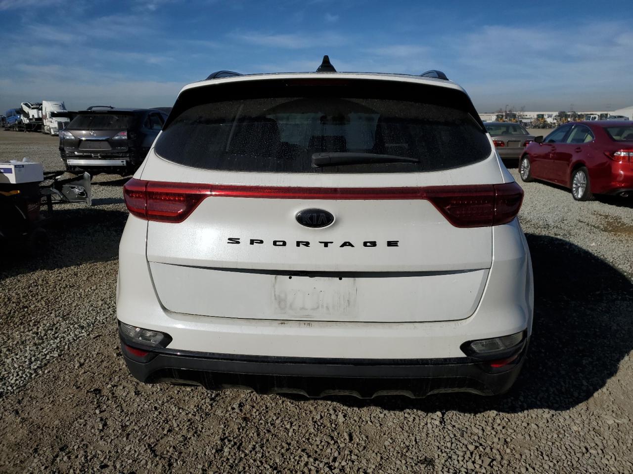 2022 Kia Sportage - Image 6