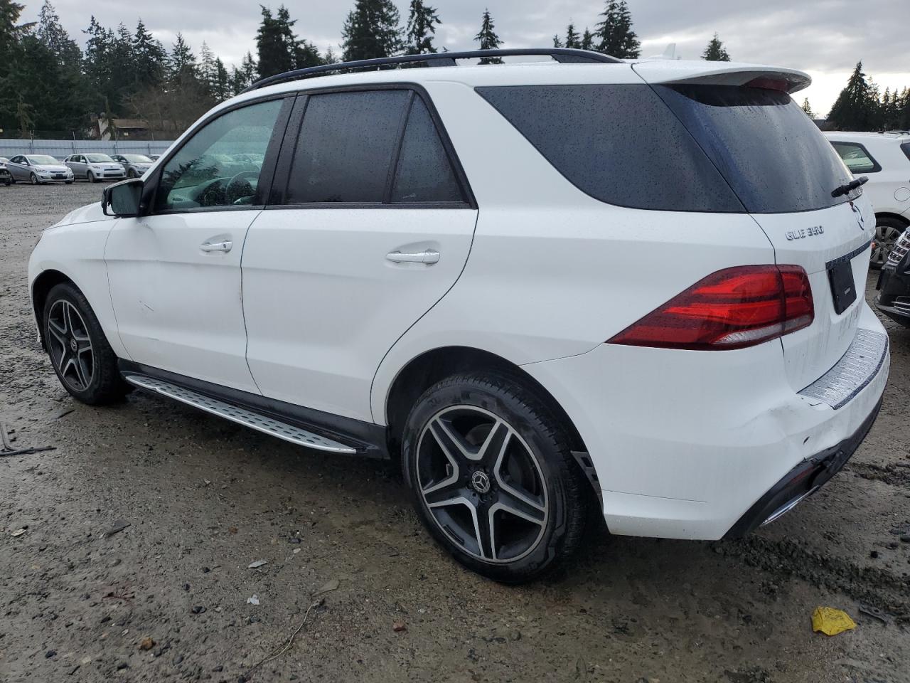 2018 Mercedes-Benz GLE - Image 2