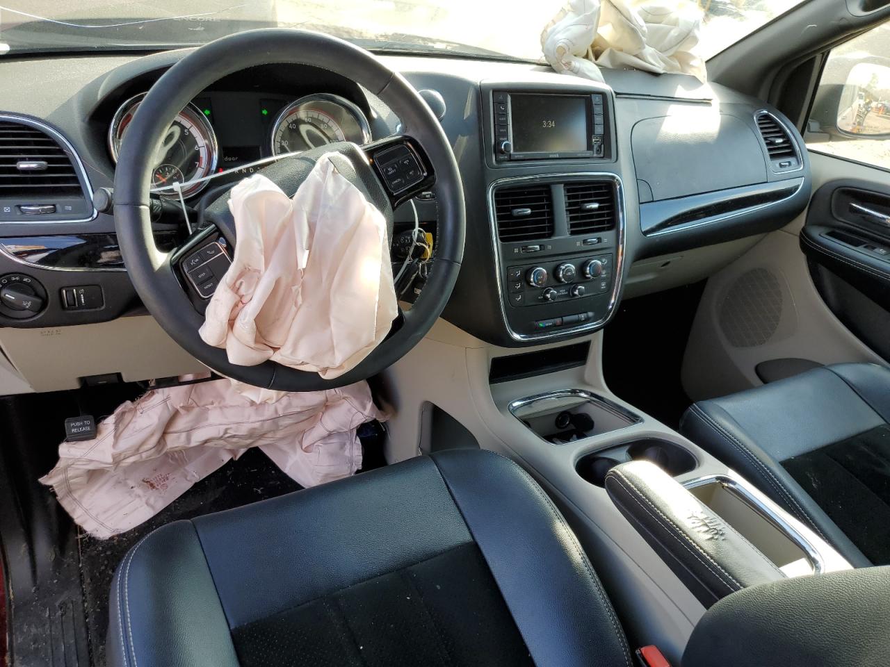 2017 Dodge Caravan - Image 8