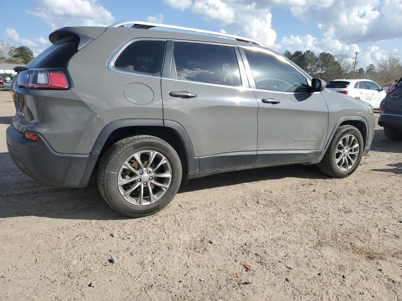 2019 Jeep Grand Cherokee - Image 3