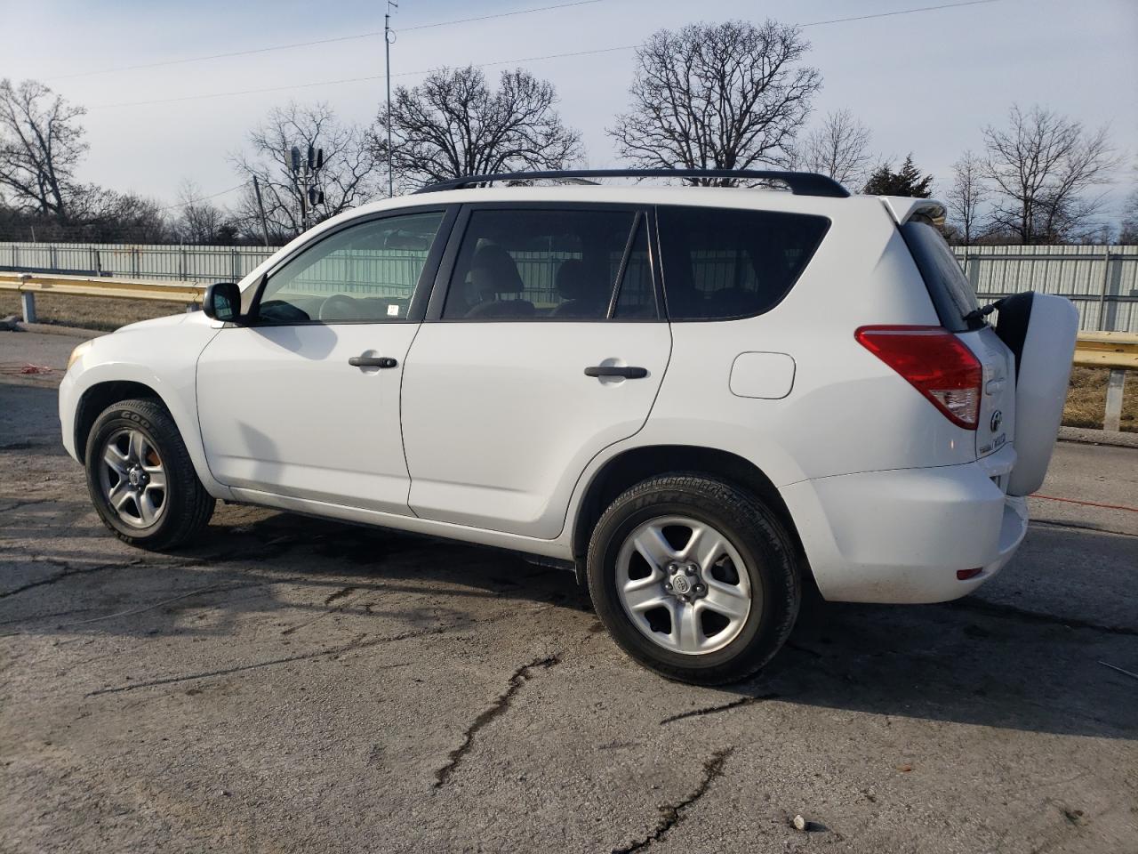 2006 Toyota RAV 4 - Image 2