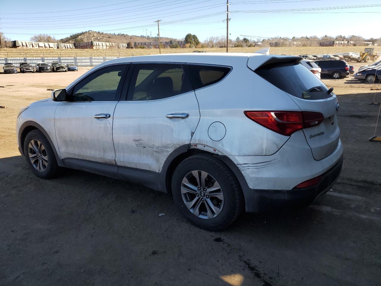 2015 Hyundai Santa Fe - Image 2