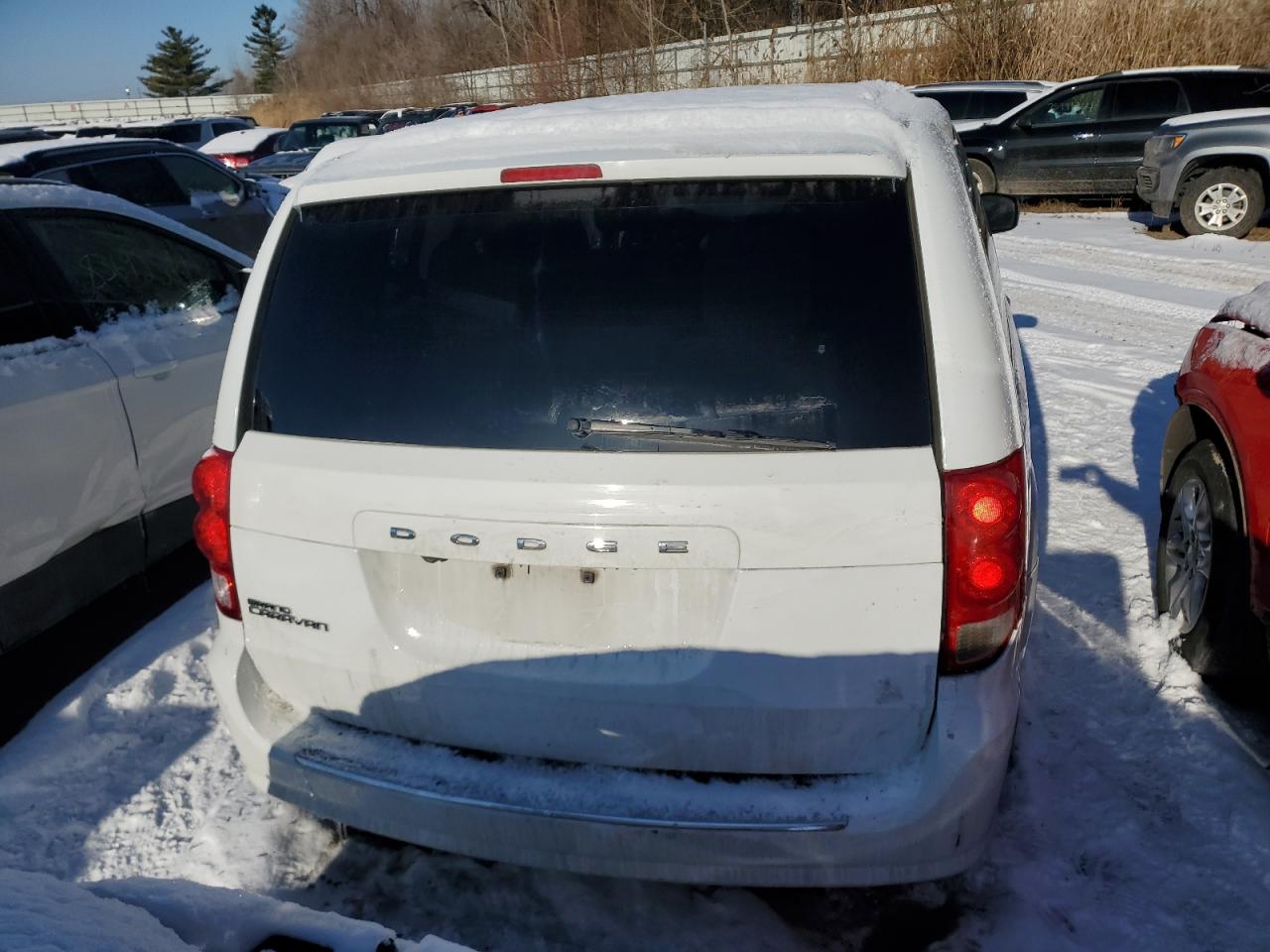 2018 Dodge Caravan - Image 6