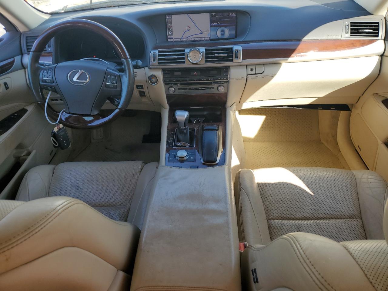 2014 Lexus LS - Image 8