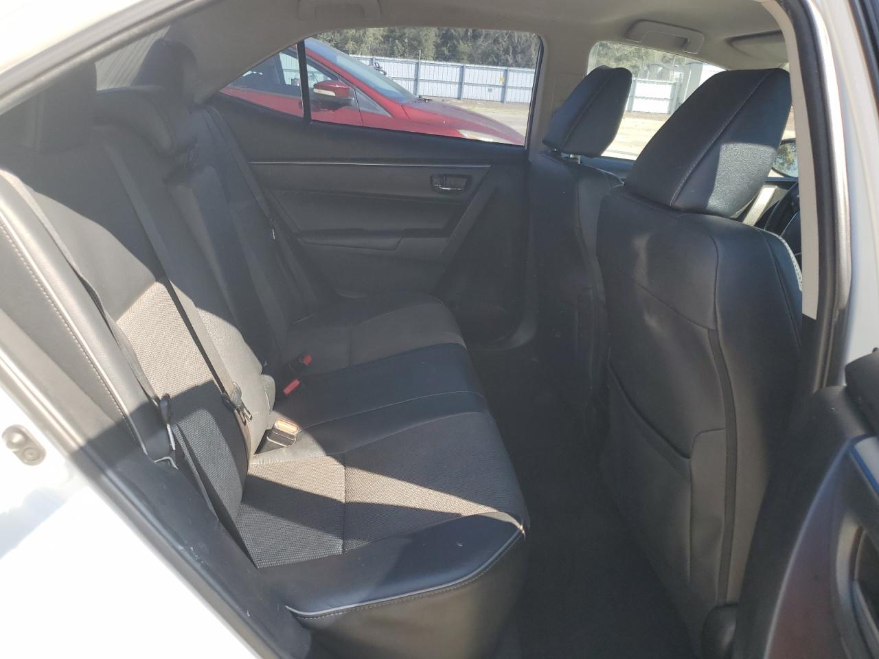 2015 Toyota Corolla - Image 10