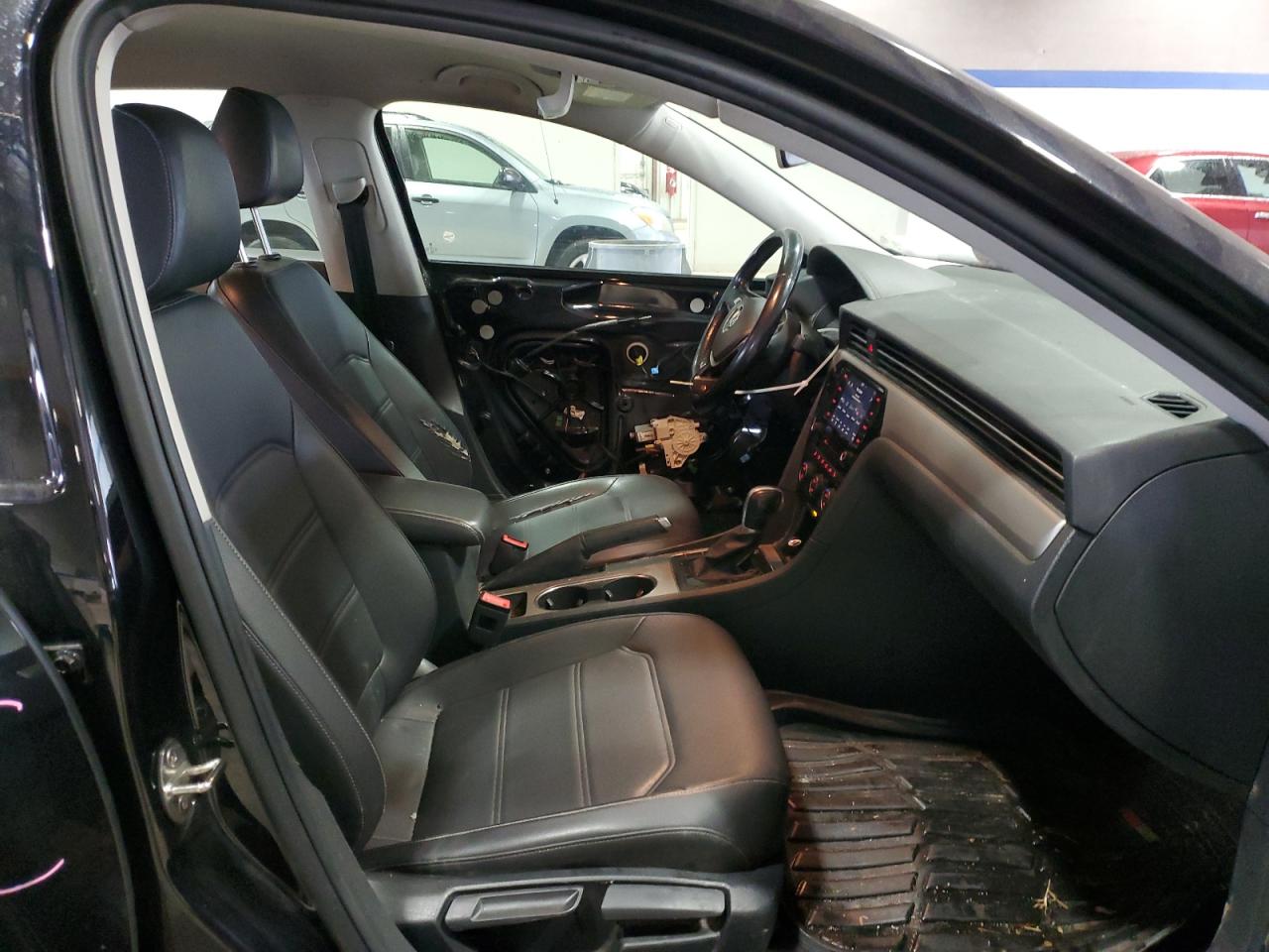 2020 Volkswagen Passat - Image 7