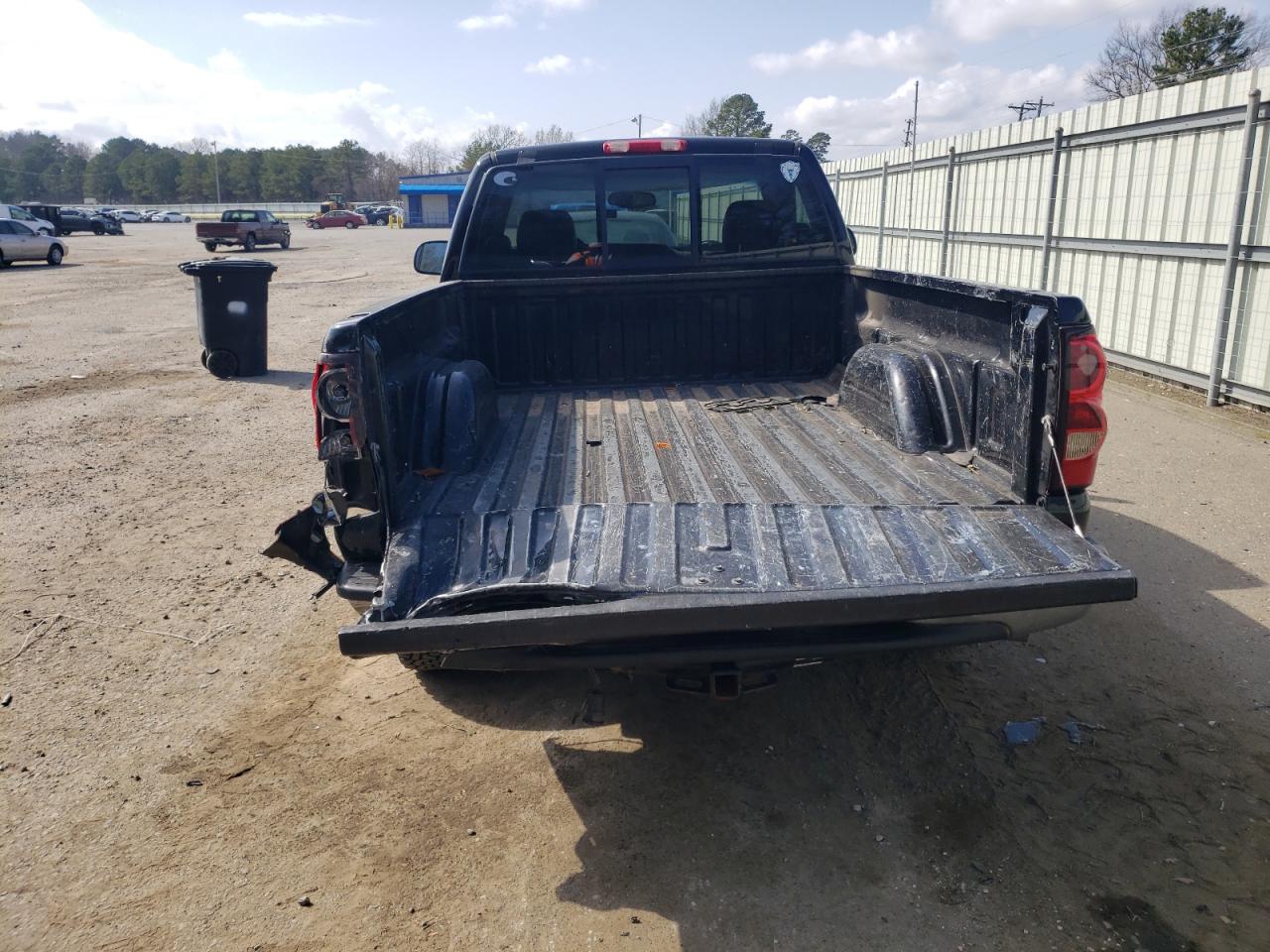 2006 Chevrolet Silverado - Image 6