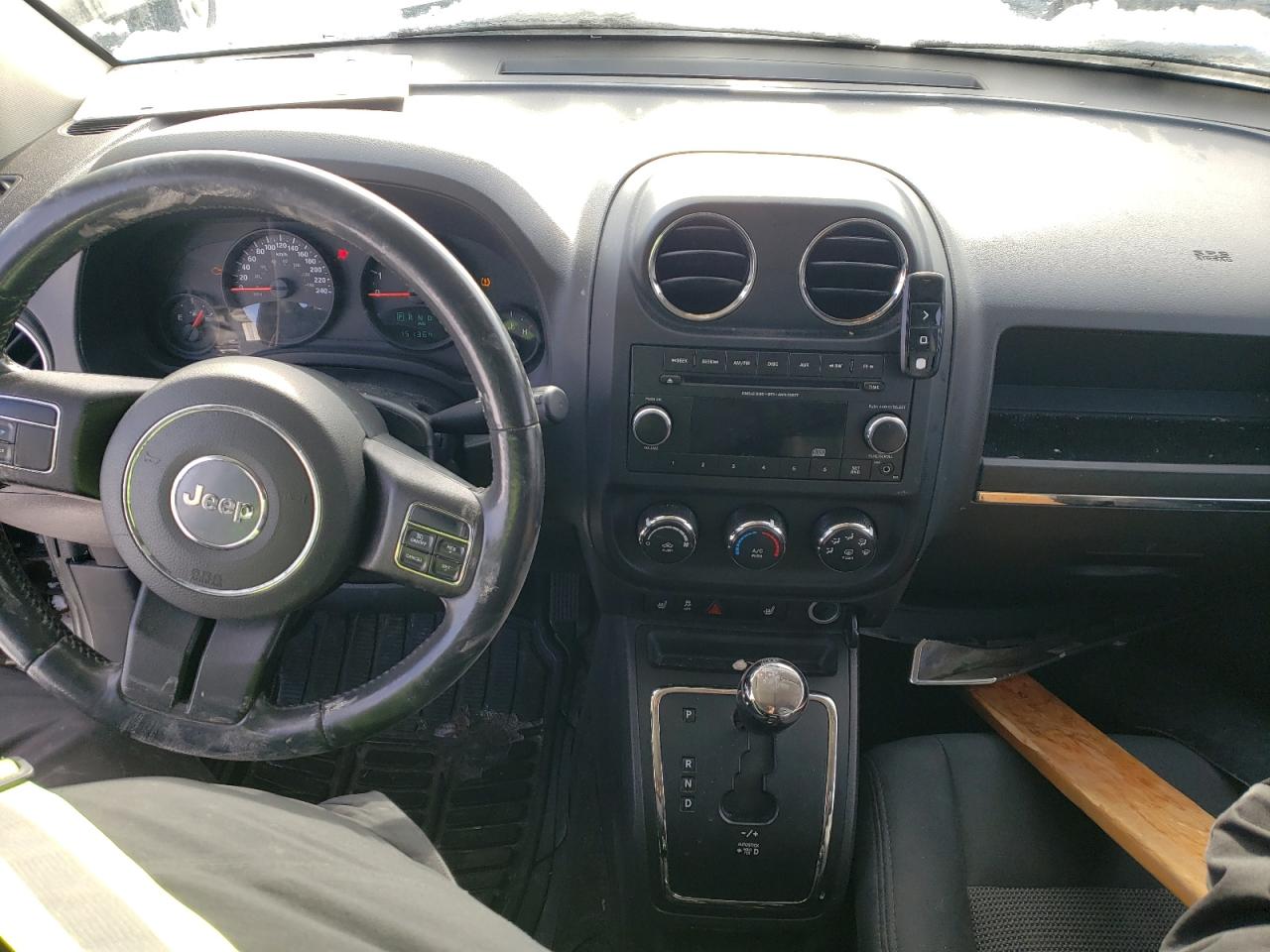 2012 Jeep Compass - Image 8