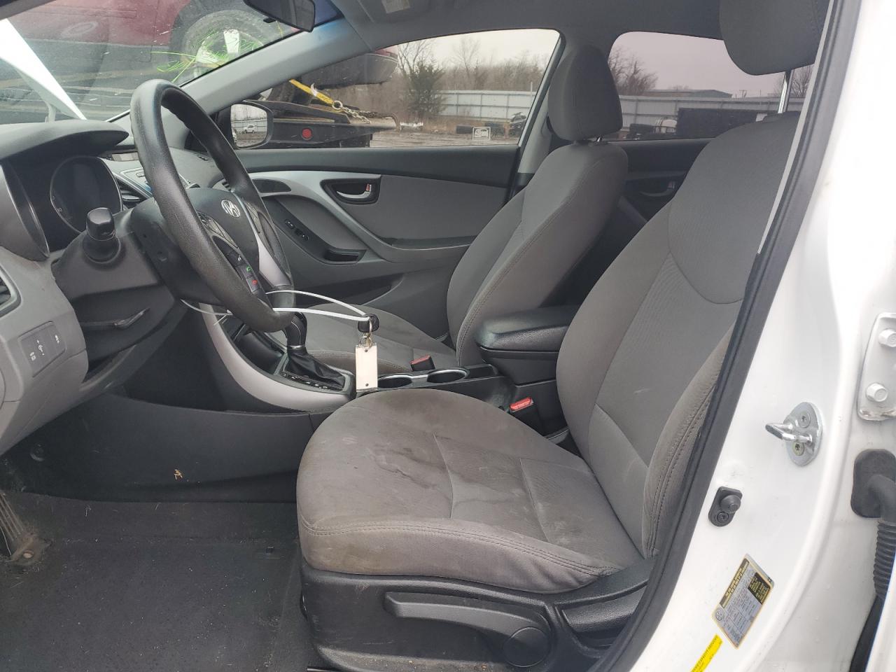 2016 Hyundai Elantra - Image 7