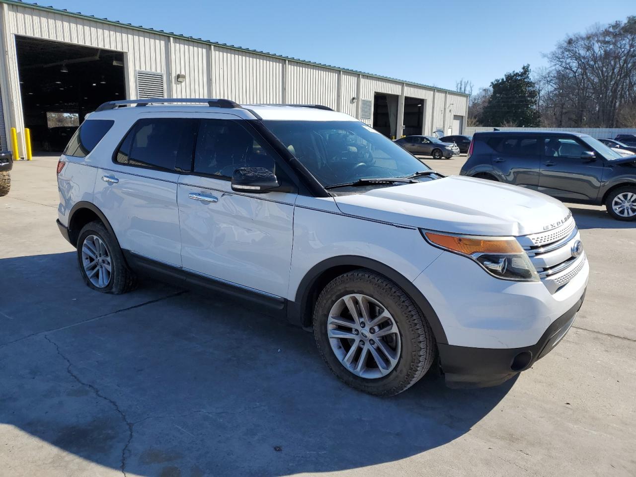 2014 Ford Explorer - Image 4