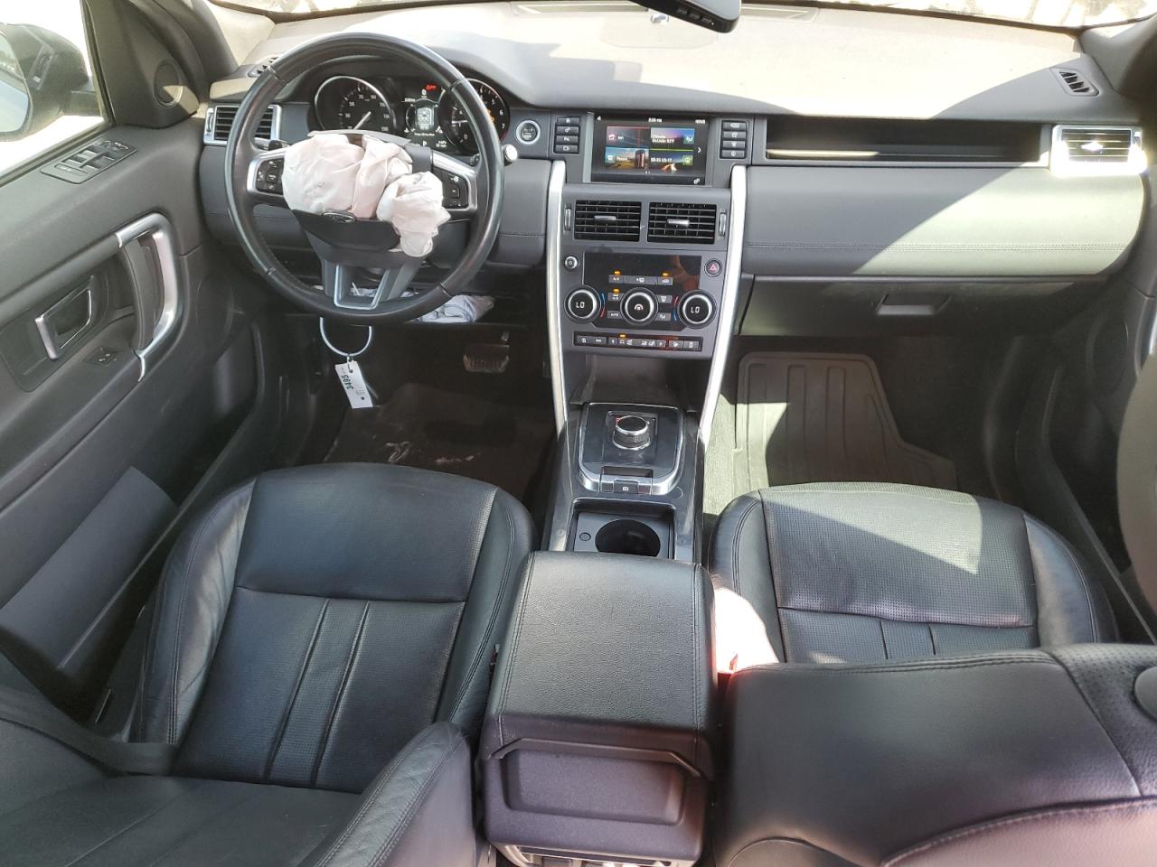 2018 Land Rover Discovery - Image 8