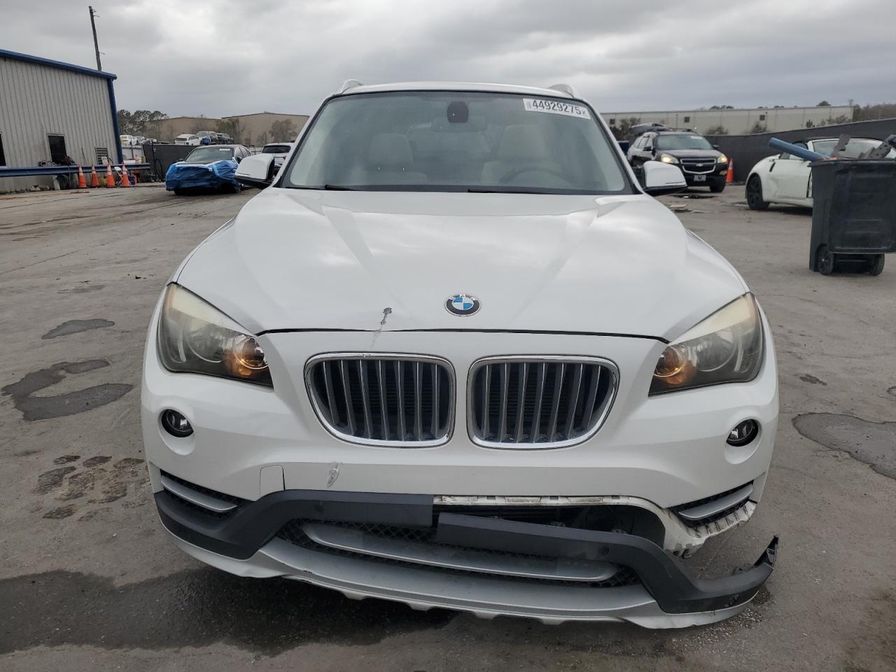 2015 BMW X1 - Image 5