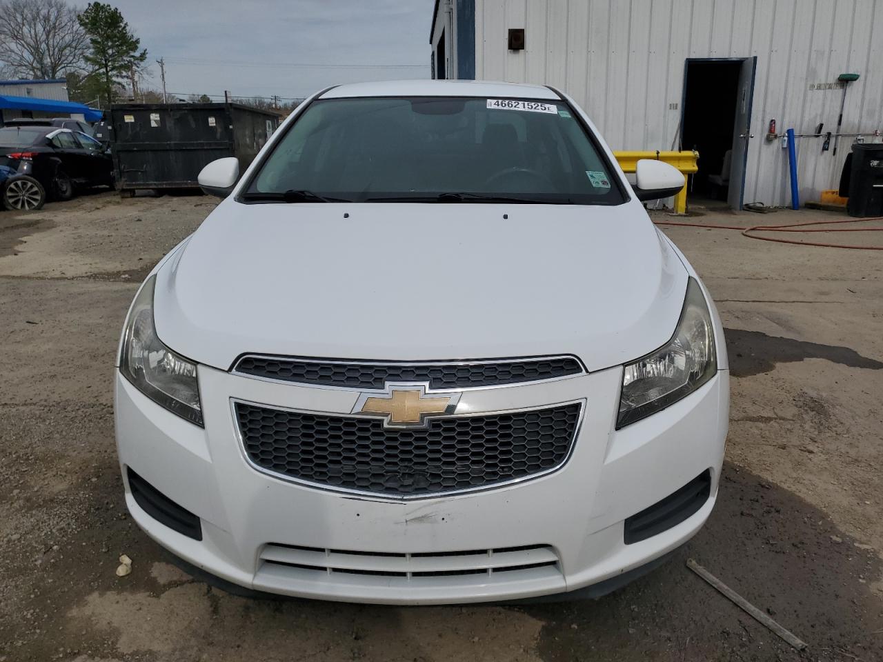 2013 Chevrolet Cruze - Image 5