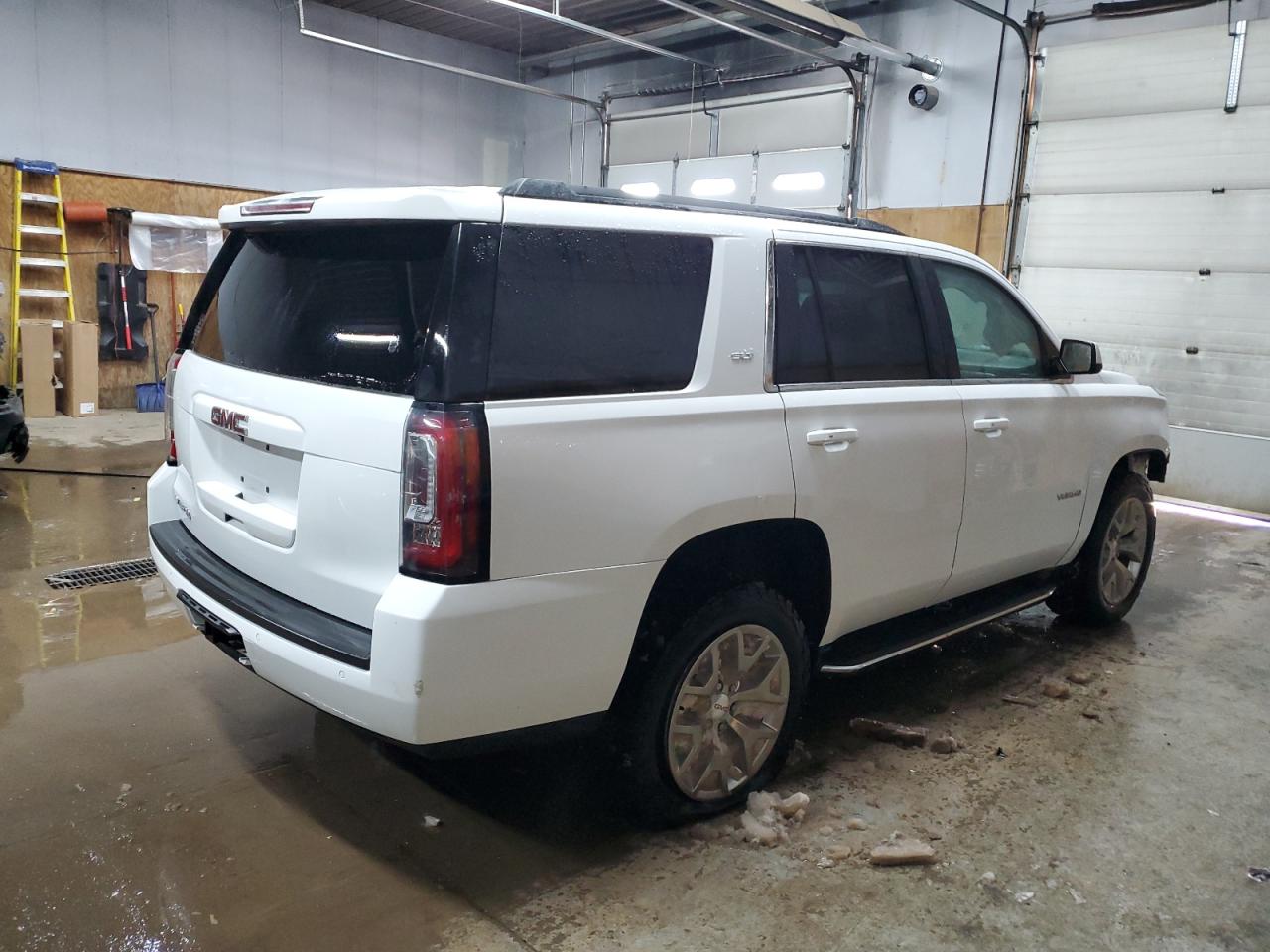 2020 GMC Yukon - Image 3
