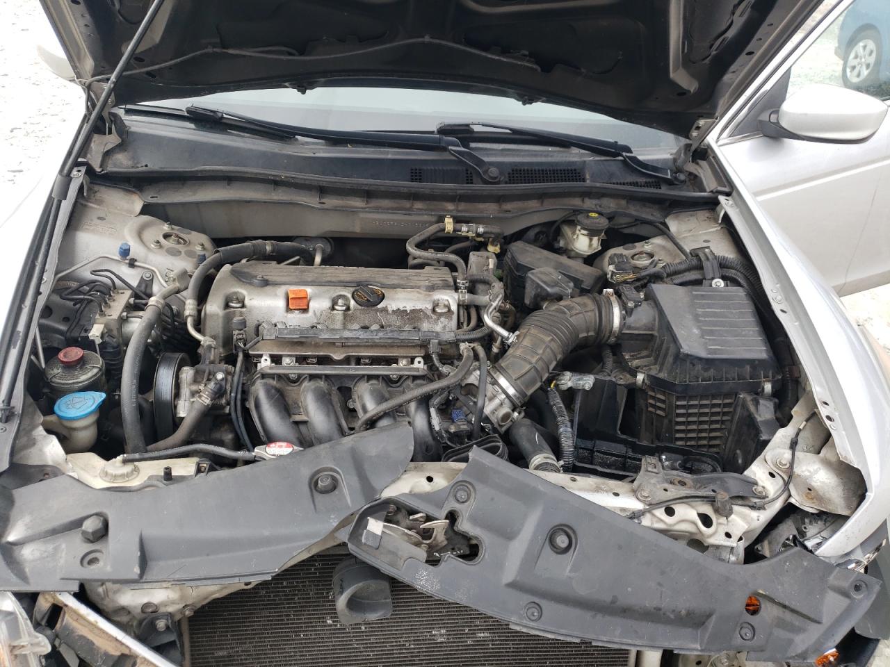 2012 Honda Accord - Image 11