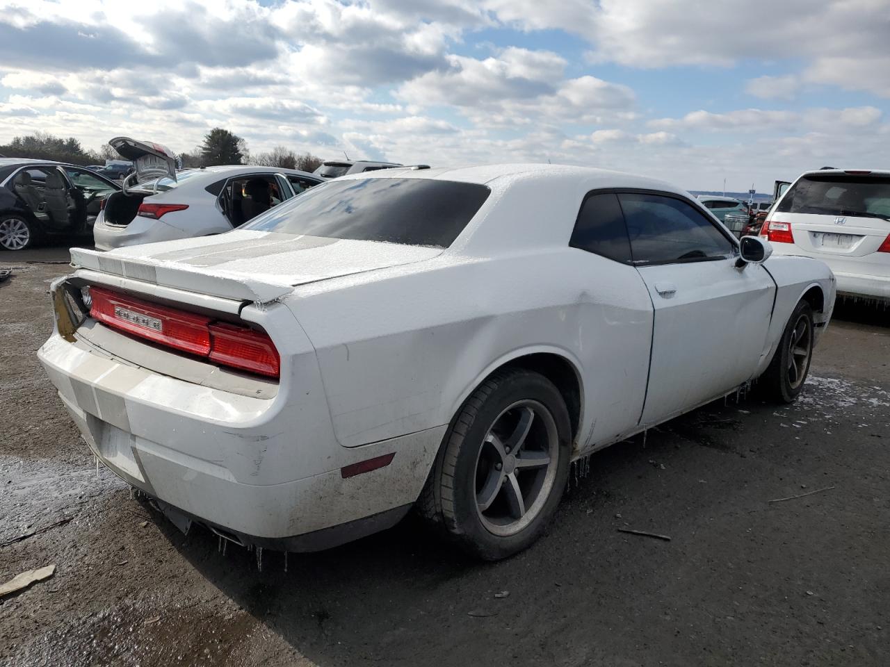 2011 Dodge Challenger - Image 3